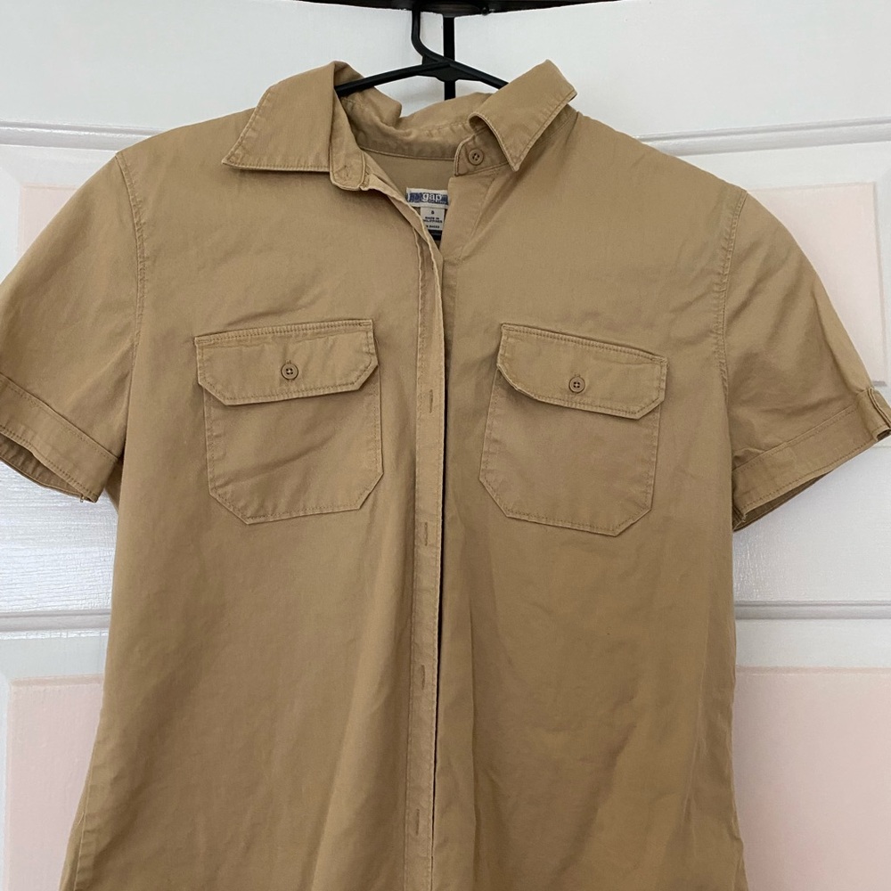 GAP Women's Tan Short Sleeve Shirt